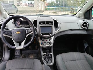 2014 Chevrolet Aveo II, чёрный, 639000 рублей, вид 3