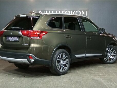 2018 Mitsubishi Outlander III Рестайлинг 2, коричневый, 1889000 рублей, вид 5