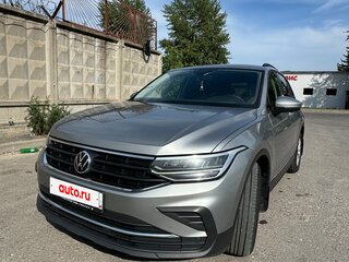 2021 Volkswagen Tiguan II Рестайлинг, серый, 3000000 рублей, вид 2