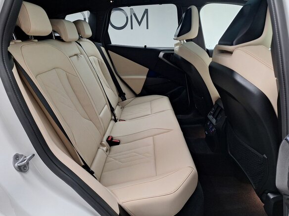 2025 BMW X3 20d xDrive IV (G45/G48), белый - вид 6