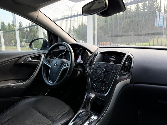 2010 Opel Astra J, чёрный, 649000 рублей - вид 8