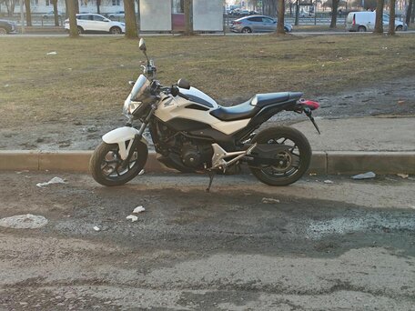 2014 Honda NC 750L, белый, 420000 рублей, вид 2