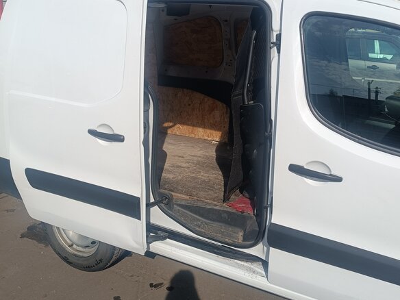2021 Citroen Berlingo, белый, 1500000 рублей - вид 9