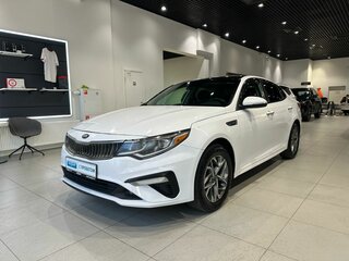 2019 Kia Optima IV Рестайлинг, белый, 1190000 рублей, вид 1