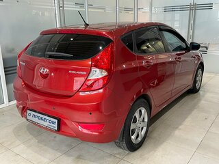 2011 Hyundai Solaris I, красный, 639000 рублей, вид 4