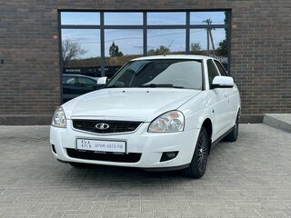 2016 Lada (ВАЗ) Priora I Рестайлинг, белый, 625000 рублей, вид 1