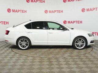 2019 Skoda Octavia III (A7) Рестайлинг, белый, 2080000 рублей, вид 4
