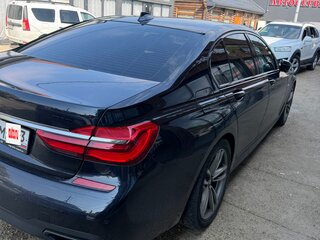 2016 BMW 7 серии 730i VI (G11/G12), чёрный, 3100000 рублей, вид 4