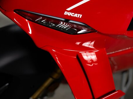 2026 Ducati Panigale V4, красный, 5350000 рублей, вид 5