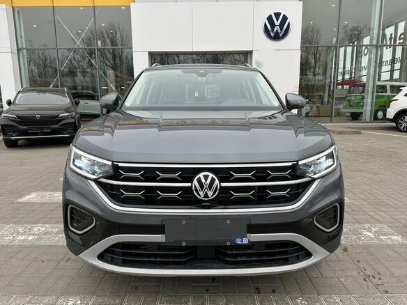 2023 Volkswagen Tayron I Рестайлинг, серый - вид 2