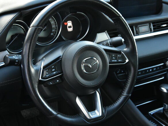2019 Mazda 6 III (GJ) Рестайлинг 2, красный, 1900000 рублей - вид 14