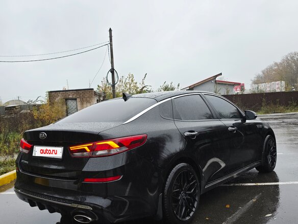 2019 Kia Optima IV Рестайлинг, красный, 1690000 рублей - вид 11