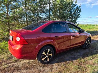 2009 Ford Focus II Рестайлинг, красный, 790000 рублей, вид 2