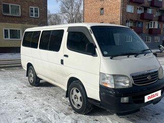 2001 Toyota HiAce H100, белый, 790000 рублей, вид 3