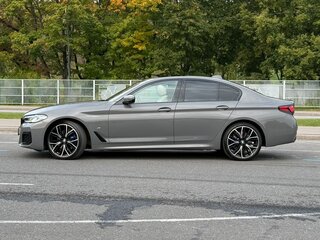 2021 BMW 5 серии 530d xDrive VII (G30/G31/G38) Рестайлинг, серый, 7400000 рублей, вид 3