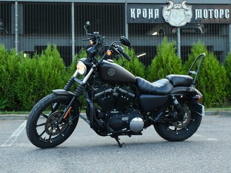 2021 Harley-Davidson Sportster 883, чёрный, 781125 рублей, вид 1
