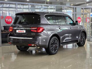 2022 Infiniti QX80 I Рестайлинг 3, серый, 9300000 рублей, вид 3