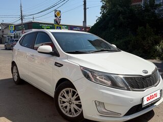 2012 Kia Rio 4-speed III, белый, 850000 рублей, вид 2