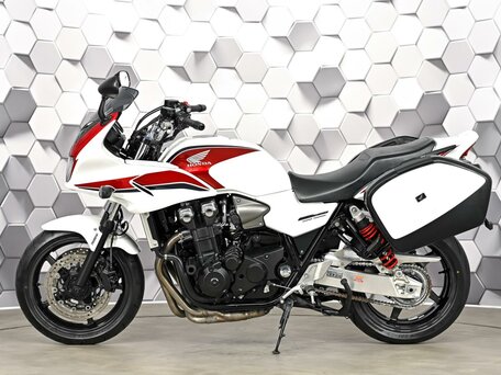 2010 Honda CB 1300, белый, 699000 рублей, вид 4