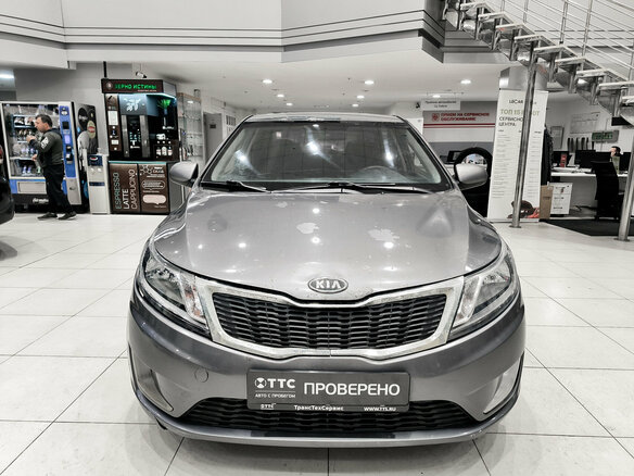 2012 Kia Rio 5-speed III, серый, 380000 рублей - вид 1