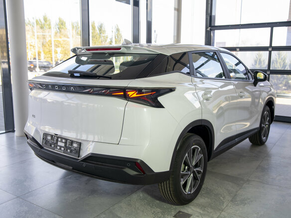 2026 Omoda C5 II, белый, 3200000 рублей - вид 5