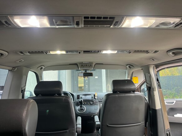 2013 Volkswagen Multivan T5 Рестайлинг, коричневый, 2225000 рублей - вид 7