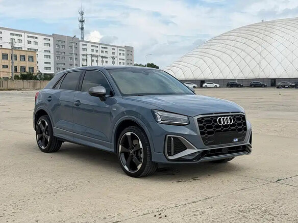 2023 Audi Q2 L 35 TFSI I Рестайлинг, серый, 2150000 рублей - вид 3
