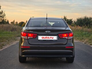 2015 Kia Rio III Рестайлинг, коричневый, 620000 рублей, вид 1