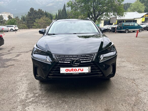 2019 Lexus NX 300 I Рестайлинг, чёрный, 3300000 рублей - вид 3