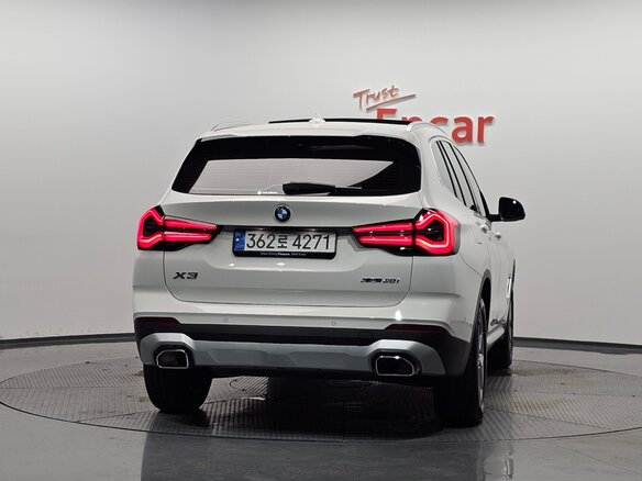 2024 BMW X3 20i xDrive III (G01) Рестайлинг, белый - вид 1