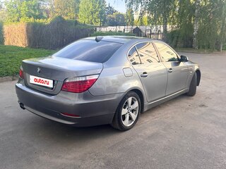 2009 BMW 5 серии 525xi V (E60/E61) Рестайлинг, серый, 975000 рублей, вид 5
