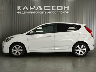 2012 Hyundai Solaris I, белый, 685000 рублей, вид 5