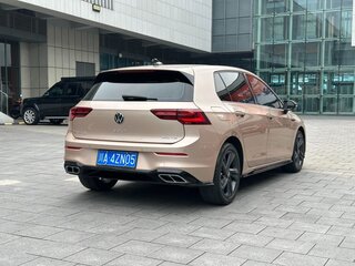 2022 Volkswagen Golf VIII, бежевый, 1550000 рублей, вид 5
