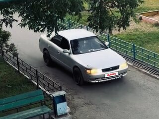 1994 Toyota Chaser V (X90) Рестайлинг, серебристый, 500000 рублей, вид 4