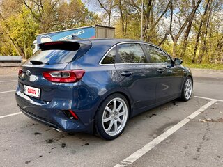 2018 Kia Ceed III, синий, 1850000 рублей, вид 5