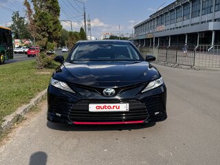 2021 Toyota Camry VIII (XV70) Рестайлинг, чёрный, 3950000 рублей, вид 2