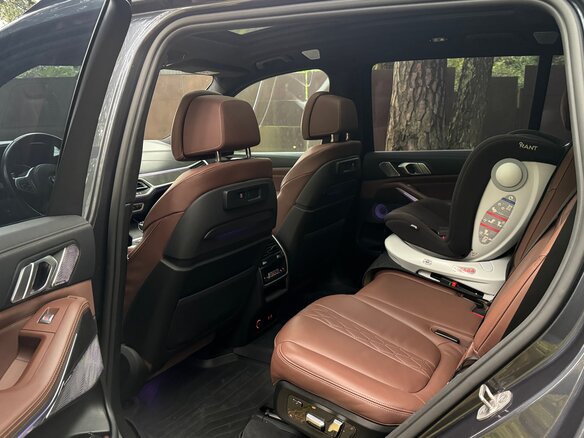 2021 BMW X7 40d I (G07), серый, 7640000 рублей - вид 17