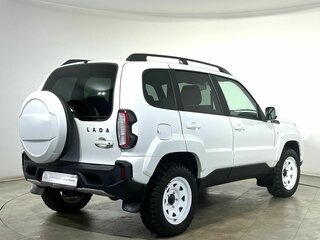2024 Lada (ВАЗ) Niva Travel I, белый, 1150000 рублей, вид 4