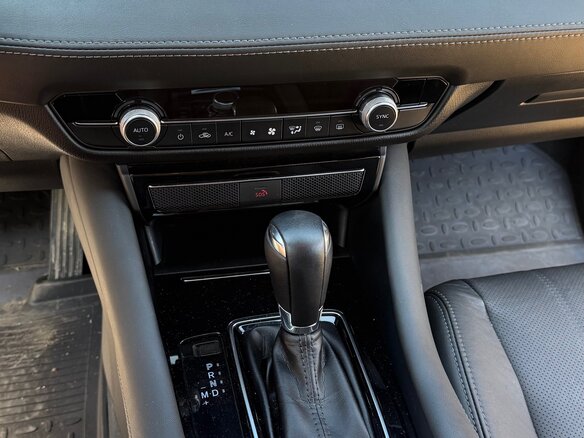 2023 Mazda 6 Atenza III (GJ) Рестайлинг 2, белый, 3000000 рублей - вид 10