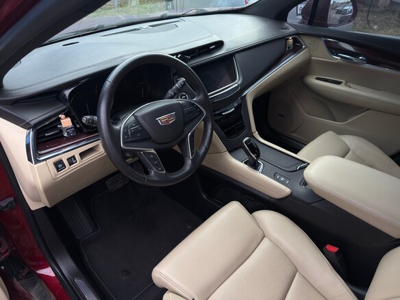 2016 Cadillac XT5 I, красный, 2690000 рублей - вид 8