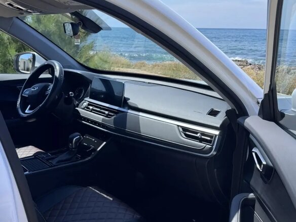 2025 Chery Tiggo 4 Pro I Рестайлинг, белый - вид 6