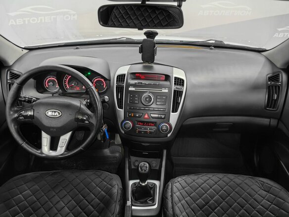2011 Kia Ceed I Рестайлинг, белый, 865000 рублей - вид 8