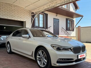 2016 BMW 7 серии 740d xDrive VI (G11/G12), белый, 5500000 рублей, вид 2