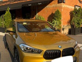 2021 BMW X2 xDrive18d I (F39), жёлтый, 3700000 рублей, вид 3