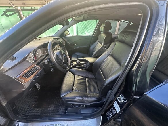 2005 BMW 5 серии 530i V (E60/E61), чёрный - вид 5