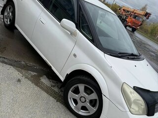 2002 Toyota Opa I, белый, 420000 рублей, вид 5