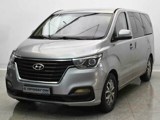 2018 Hyundai H-1 II Рестайлинг 2, серебристый, 2700000 рублей, вид 1