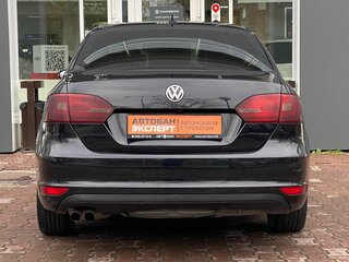 2012 Volkswagen Jetta VI, чёрный, 849000 рублей, вид 4