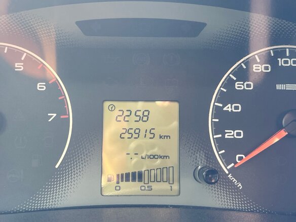 2014 Lada (ВАЗ) Granta I, белый, 530000 рублей - вид 4