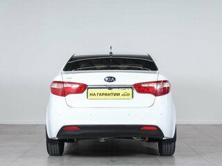 2014 Kia Rio 6-speed III, белый, 999000 рублей, вид 5
